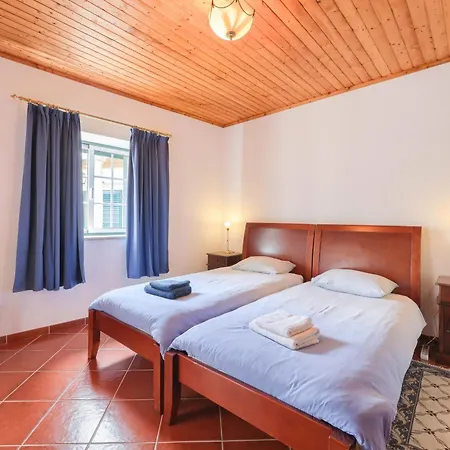 Charming Granite In Beautiful Surroundings * Casal Diz