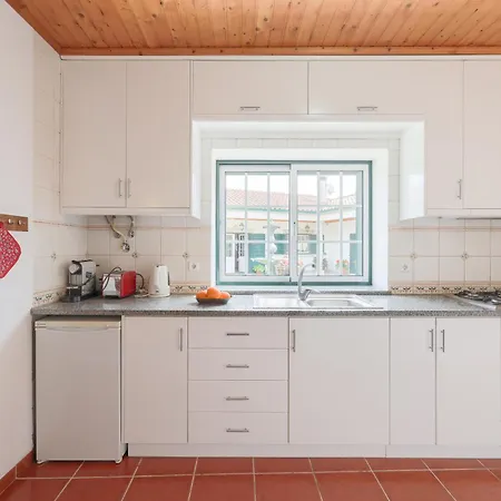 Charming Granite In Beautiful Surroundings Holiday home Casal Diz