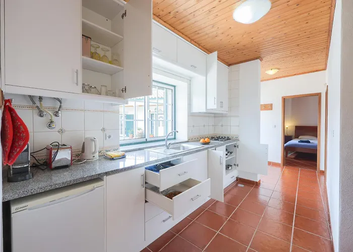 Charming Granite In Beautiful Surroundings Casal Diz