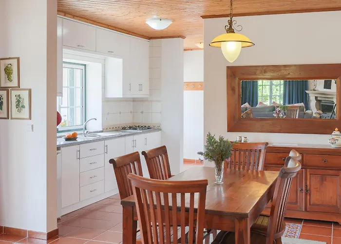 Charming Granite In Beautiful Surroundings