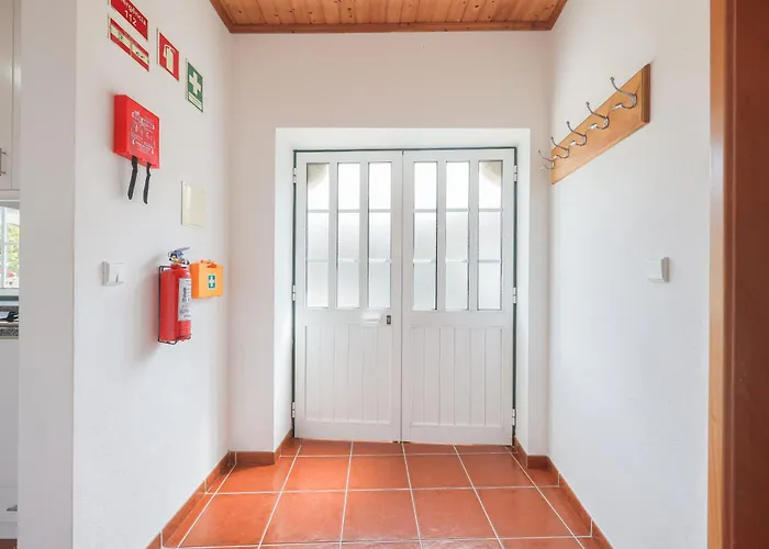 Charming Granite In Beautiful Surroundings