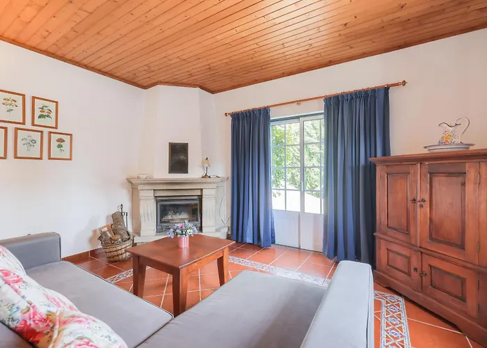 Charming Granite In Beautiful Surroundings Ferienhaus *