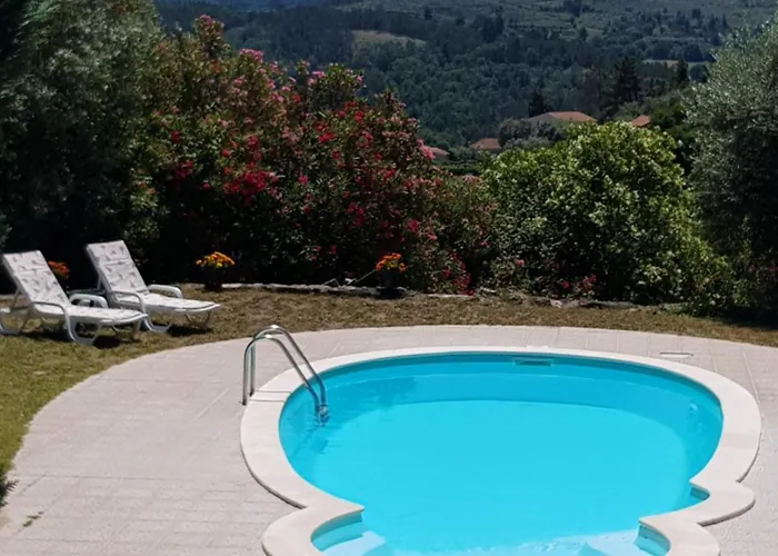 Charming Granite In Beautiful Surroundings Casal Diz